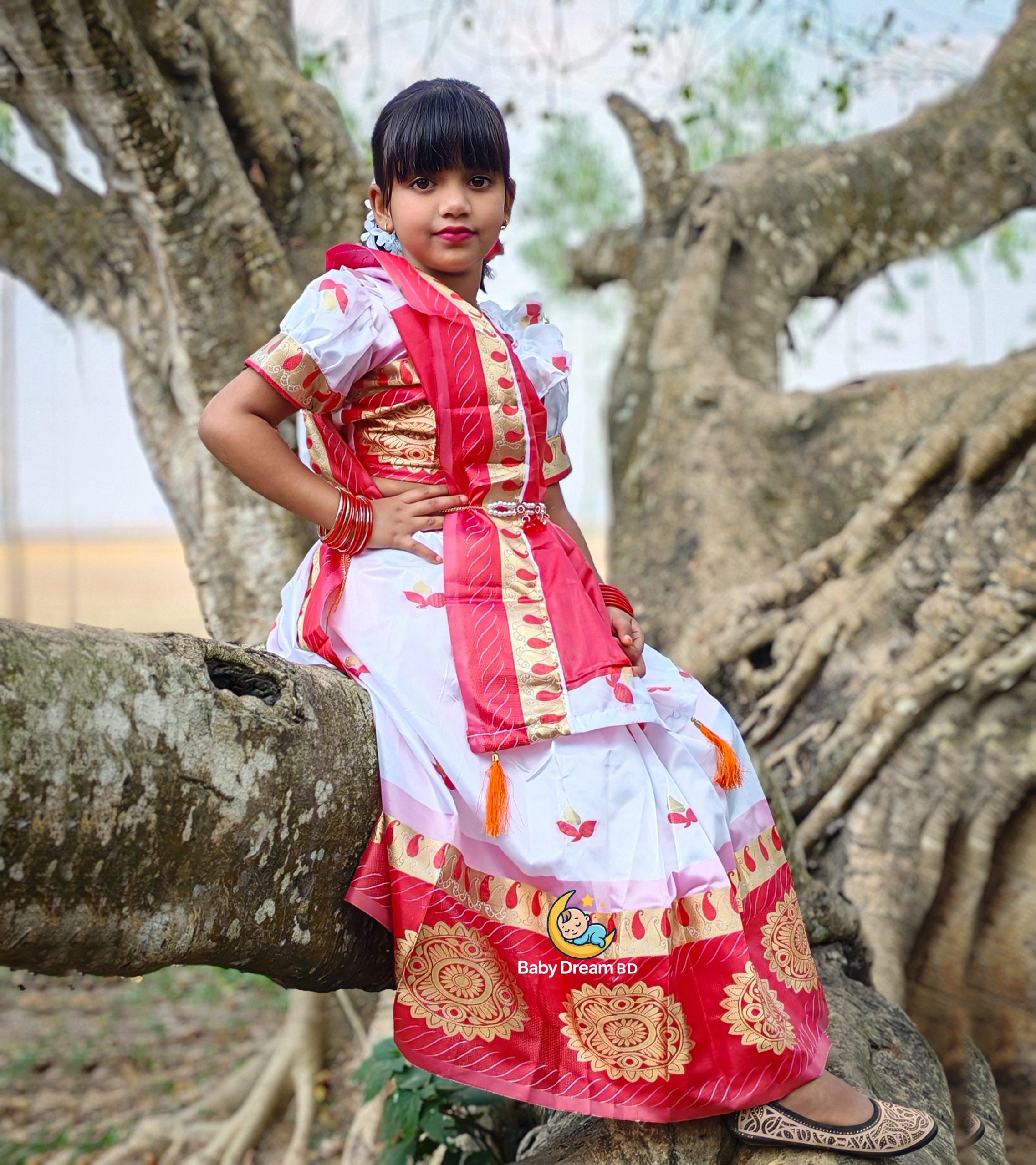 সাদা লাল চাকা ২